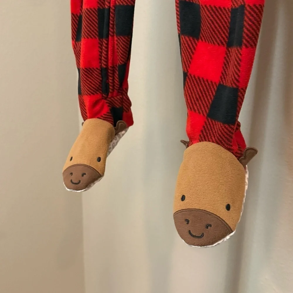 Carter’s red/ black checkered fleece holiday sleeper size 18 months- NWT